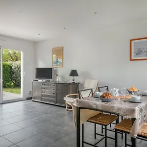 Maison Neuve Pour Quatre Personnes A Arzon